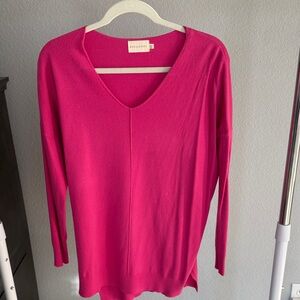 Hot pink V-Neck Pullover